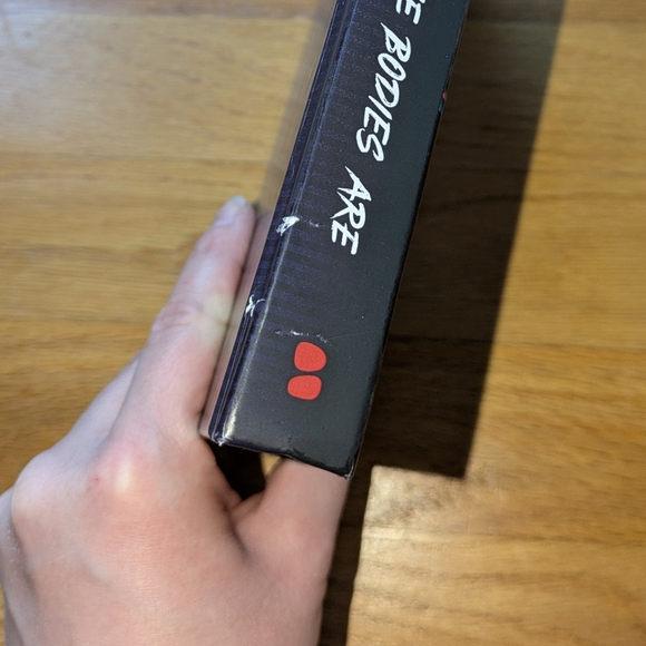 Book: Home Is Where The Bodies Are By Jeneva Rose Used - Picture 3 of 8